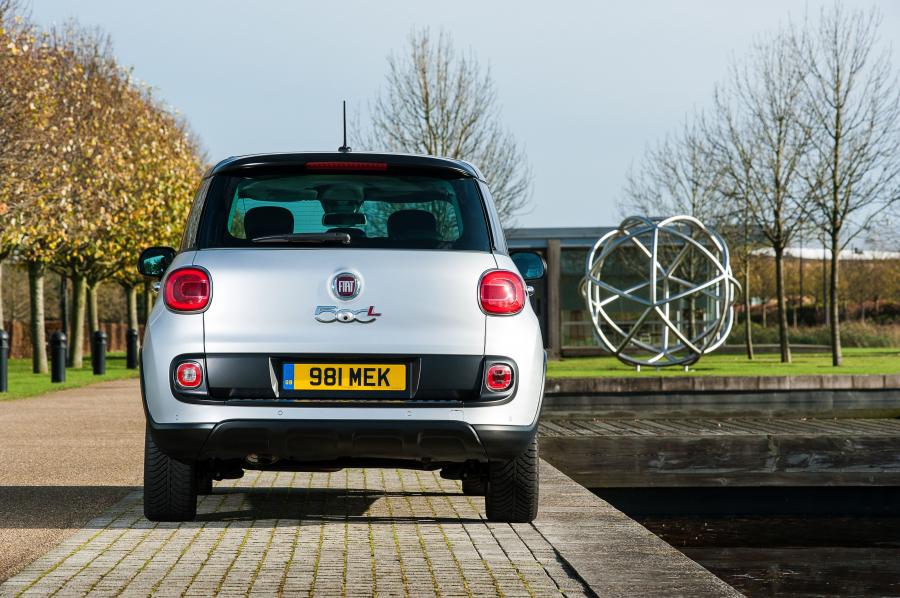  Fiat 500L Beats Edition 2014 года  (UK) (фото 3 из 27)